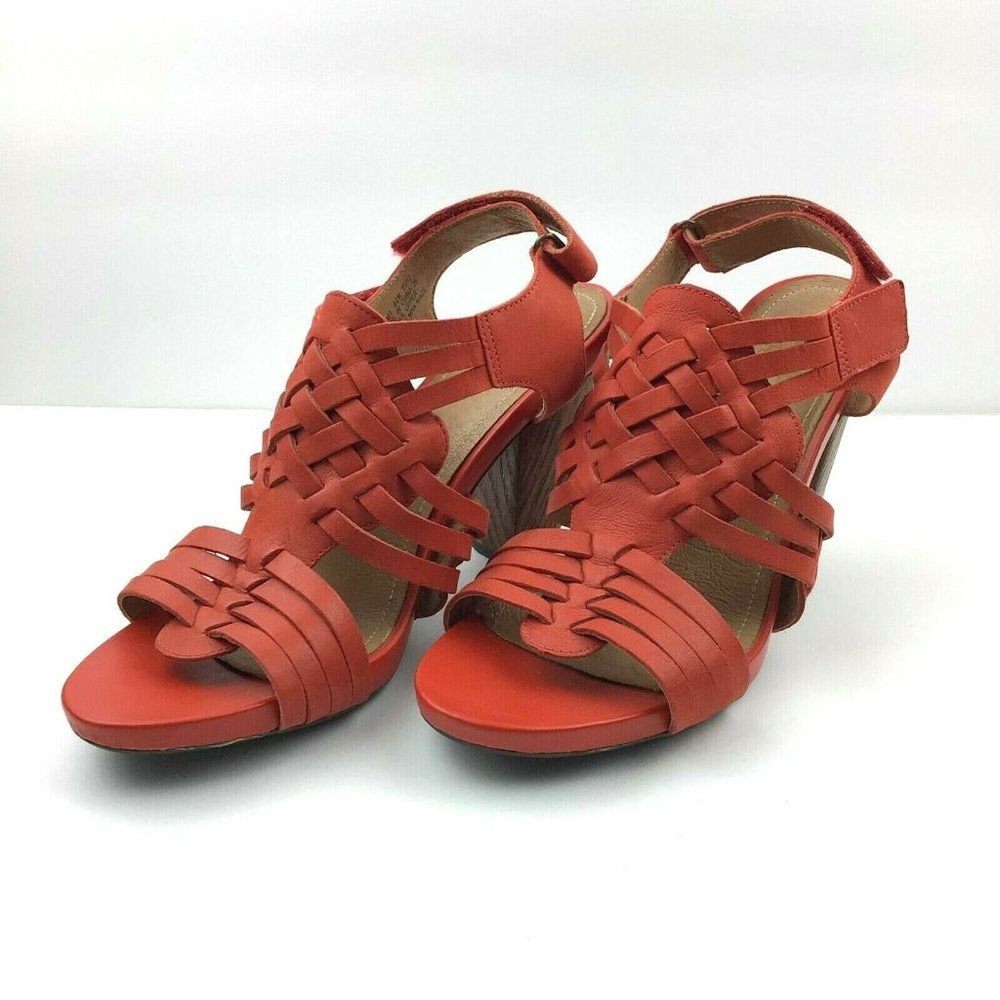 CLARK'S Indigo 9.5M Coral Red Rosa Strappy Sandals